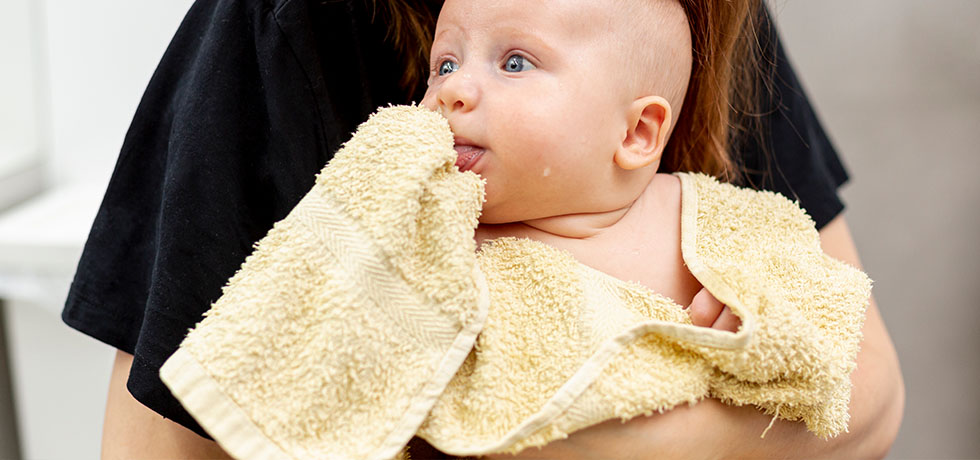 Banyo Sonrası Bebeğinizi Nasıl Kurulamalısınız