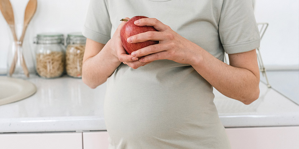 Hamileliğin Üçüncü Ayında Anne ve Bebekteki Değişiklikler Nelerdir