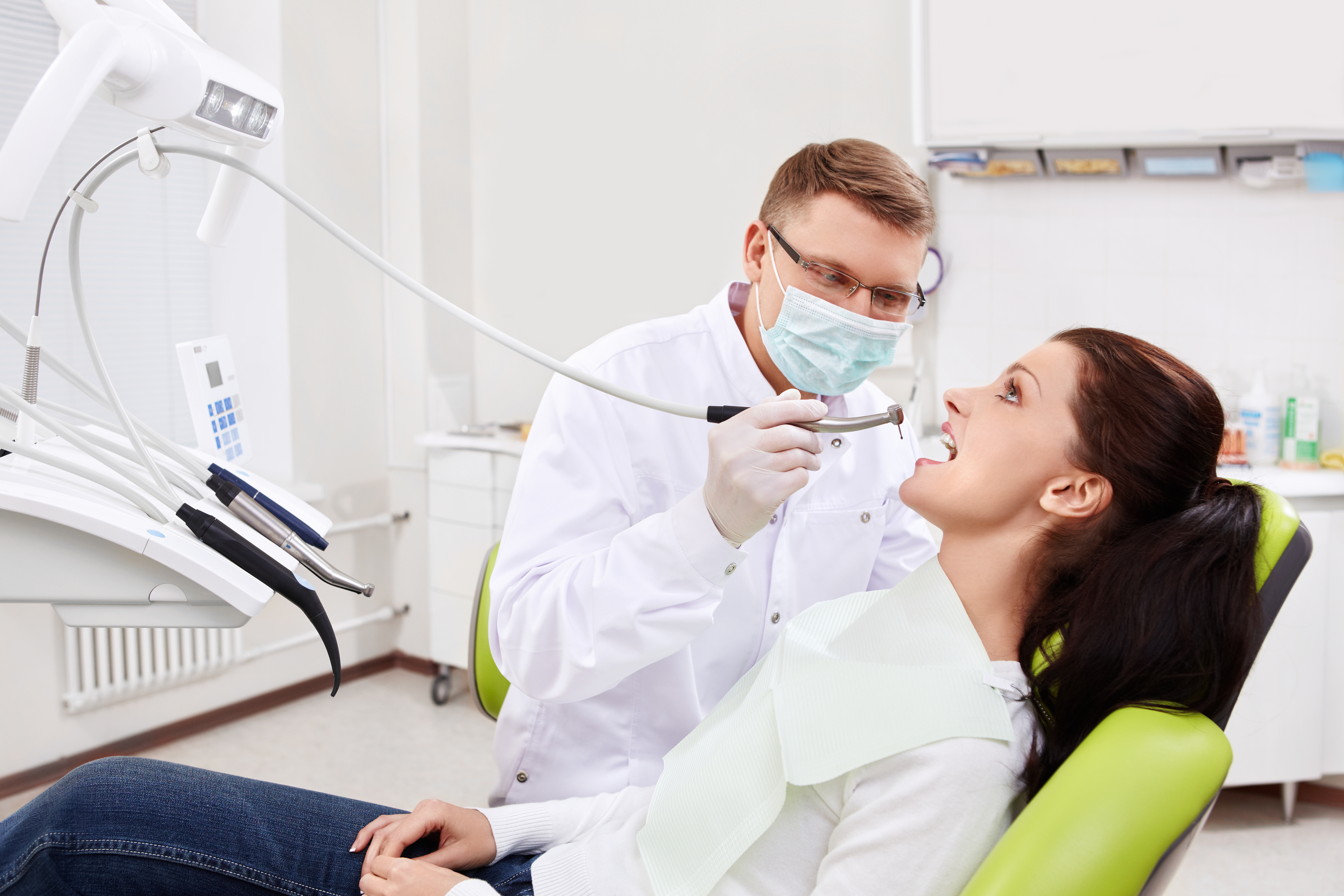 Посещение врача стоматолога. Стоматолог. Сайт стоматологии. Фотосессия стоматолога. Стоматолог фото.